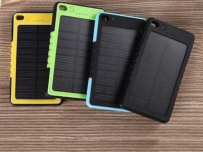 2015 New Waterproof Solar Panel Power Bank 8000 Mah