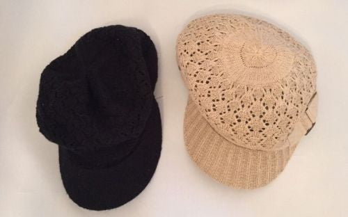 One Size, Top 2 -  Hat  Womans Knited Cabbies Black And Tan